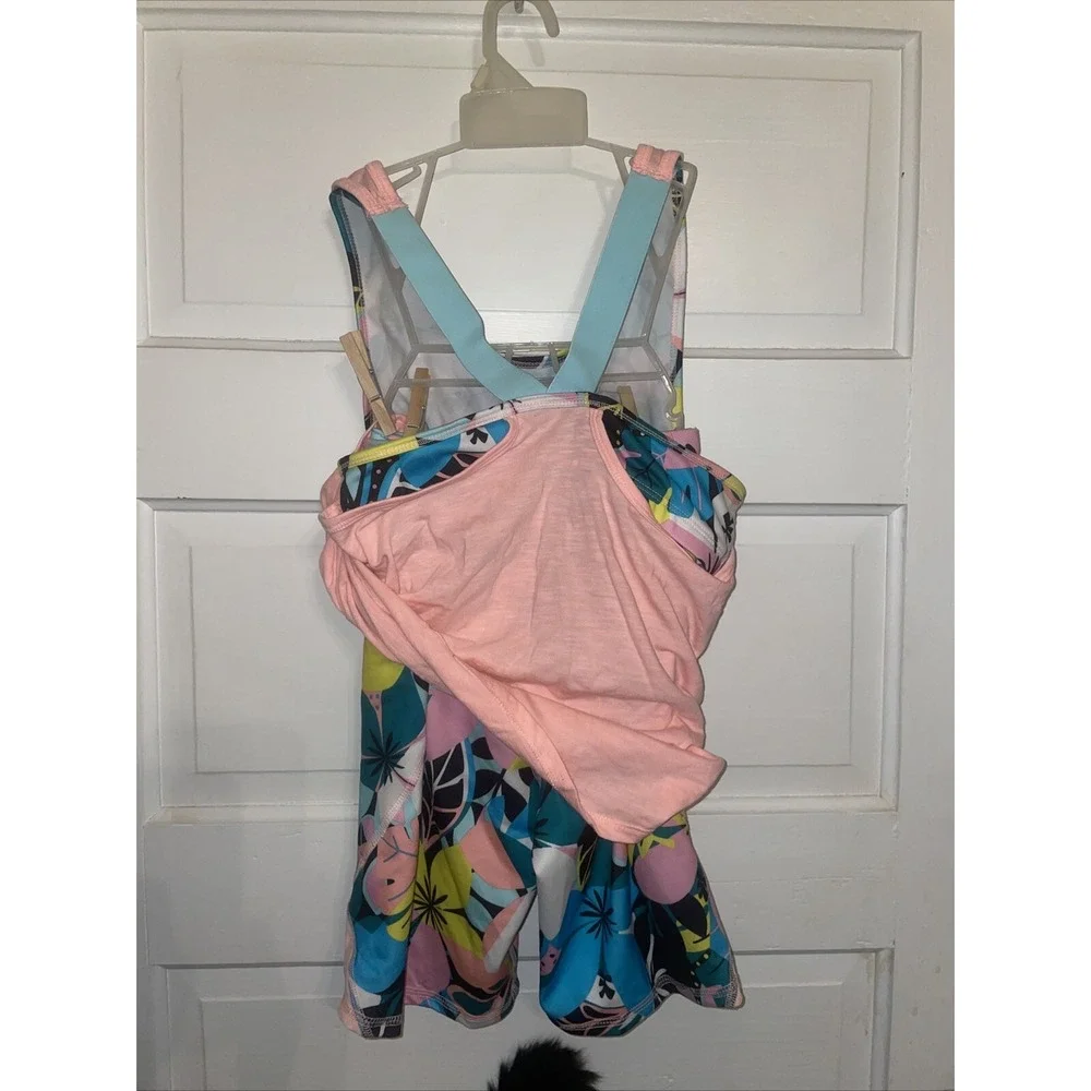 Two Piece Matching Athletic Wear‎ Tropical Flower Size 14/16 Girls